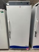 Fisher Scientific Isotemp Incubator; Model: 3720;