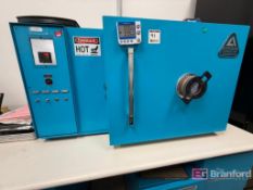 Associated Thermal Humidity Cycling Test Chamber; Temperature controller