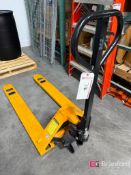 Uline Industrial Pallet Jack (5500-Lb)