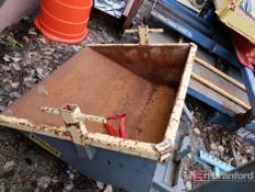 Self Dumping Hopper