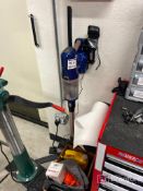 ULM10 Vacuum w/ Wall Mounted Charger