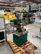 Grizzly G0729 Milling Machine w/ DRO and Vice