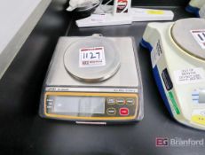 AND Mdl. EK-300AEP 300g. Capacity Scale