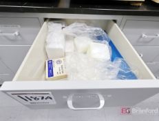 Lot of Plastic Weight Pans