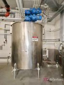 Will Flow Corp. Mdl. 1,600-Gal. Capacity Stainless Steel Flat Bottom Mixing Tank