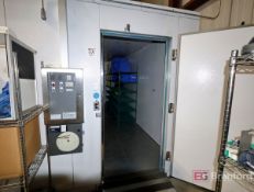 Darwin Chambers Mdl. ICH-GIHD-20X28 Walk-In Refrigerator