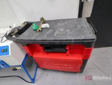 Rubbermaid 2-Drawer Rolling Tool Box