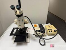 Leica MZ16 Stereozoom Microscope w/ Eyepieces