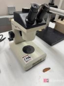 Leica Zoom 2000 Microscope w/ Stage Lighting
