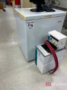 Magic Chef Floor Freezer; Model: MCCF5WBX