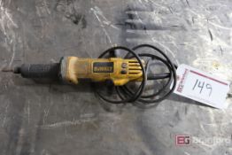 DeWalt 687 1 1/4