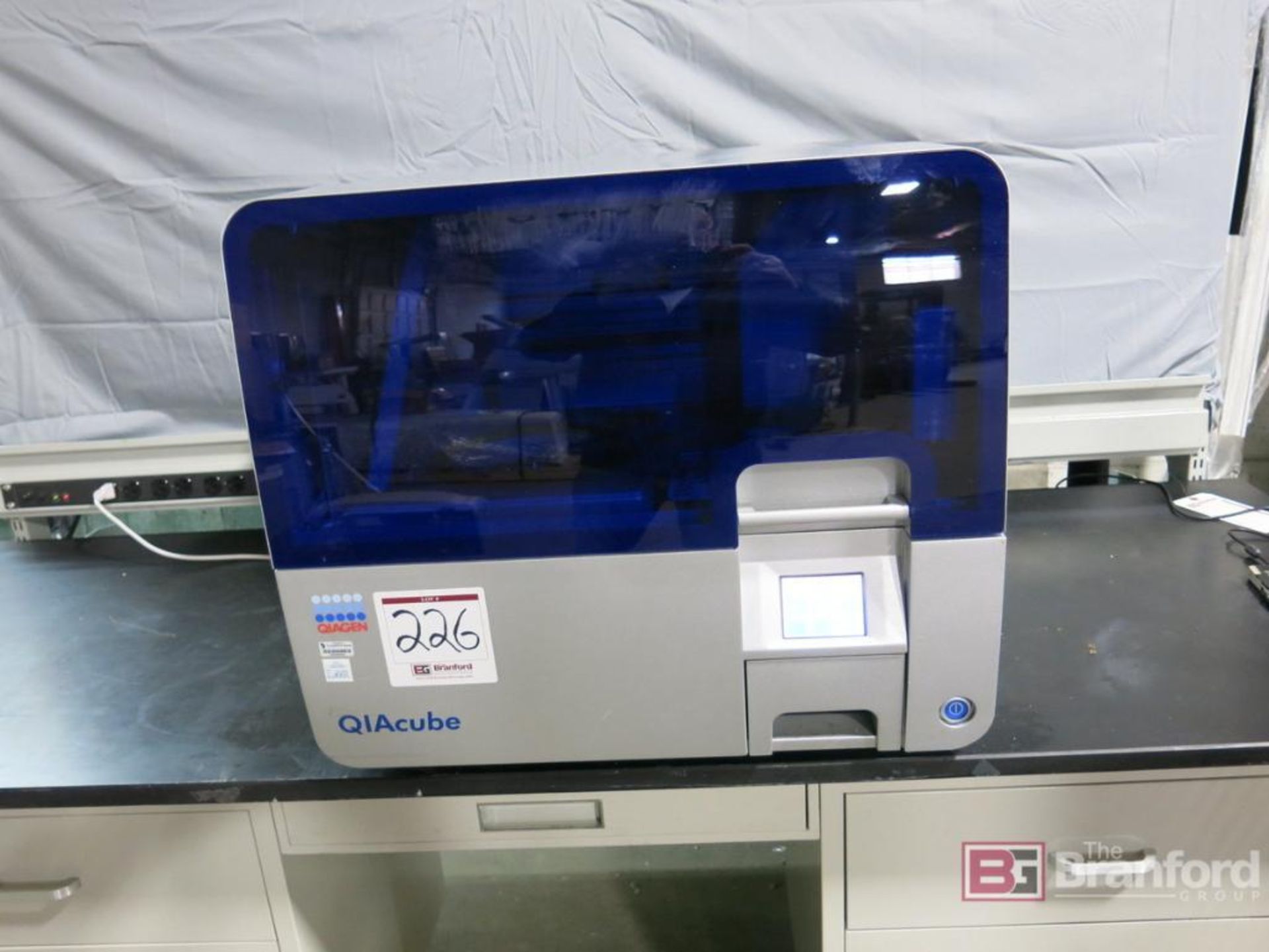 Qiagen Model QIACUBE Automatic Mucleic Acid & Protein Verification System