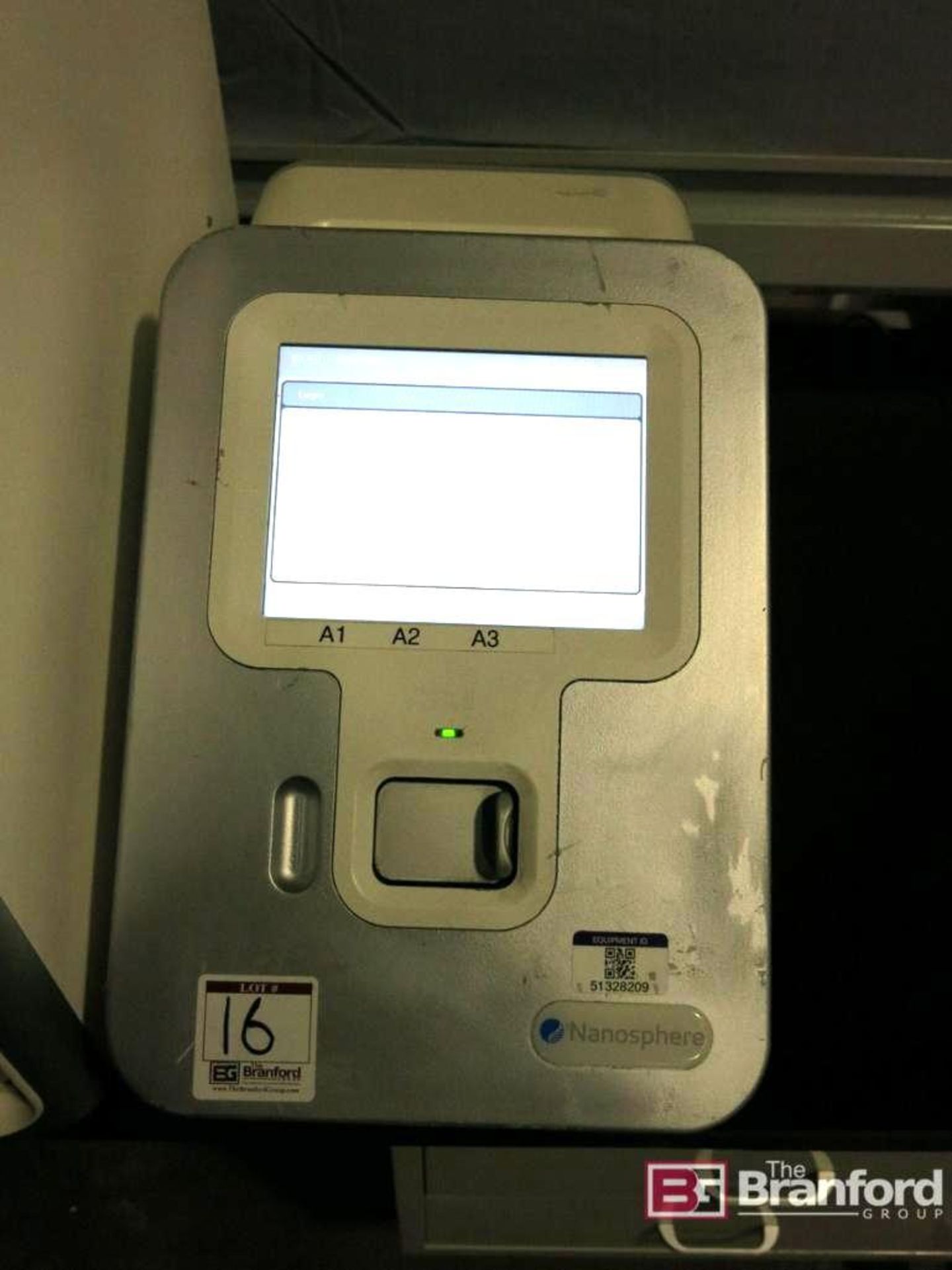 Nanosphere Verigene Processor and Reader - Image 3 of 6