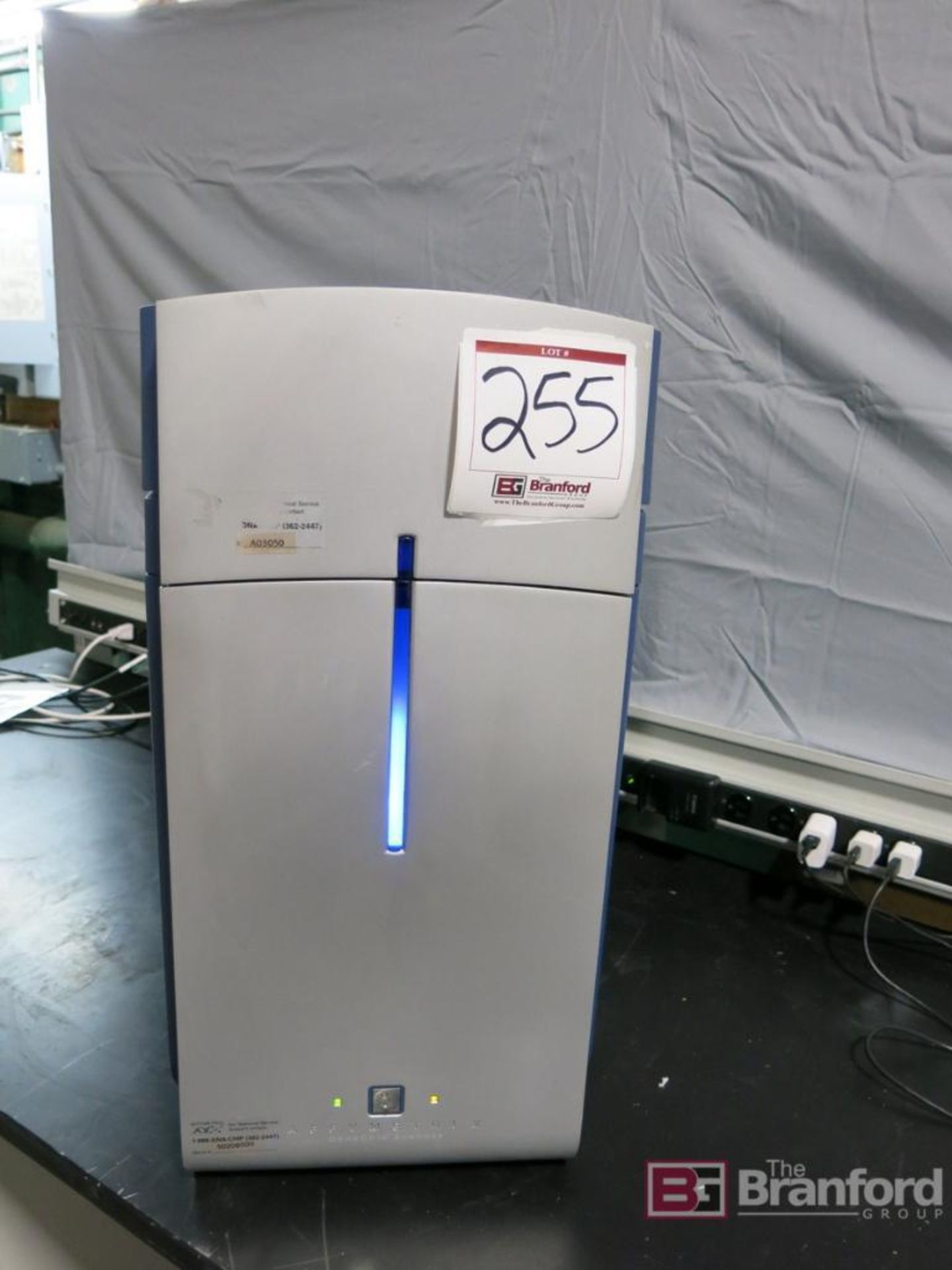 Affymetrix GeneChip Scanner 3000; w/ Affymetrix Autoloader