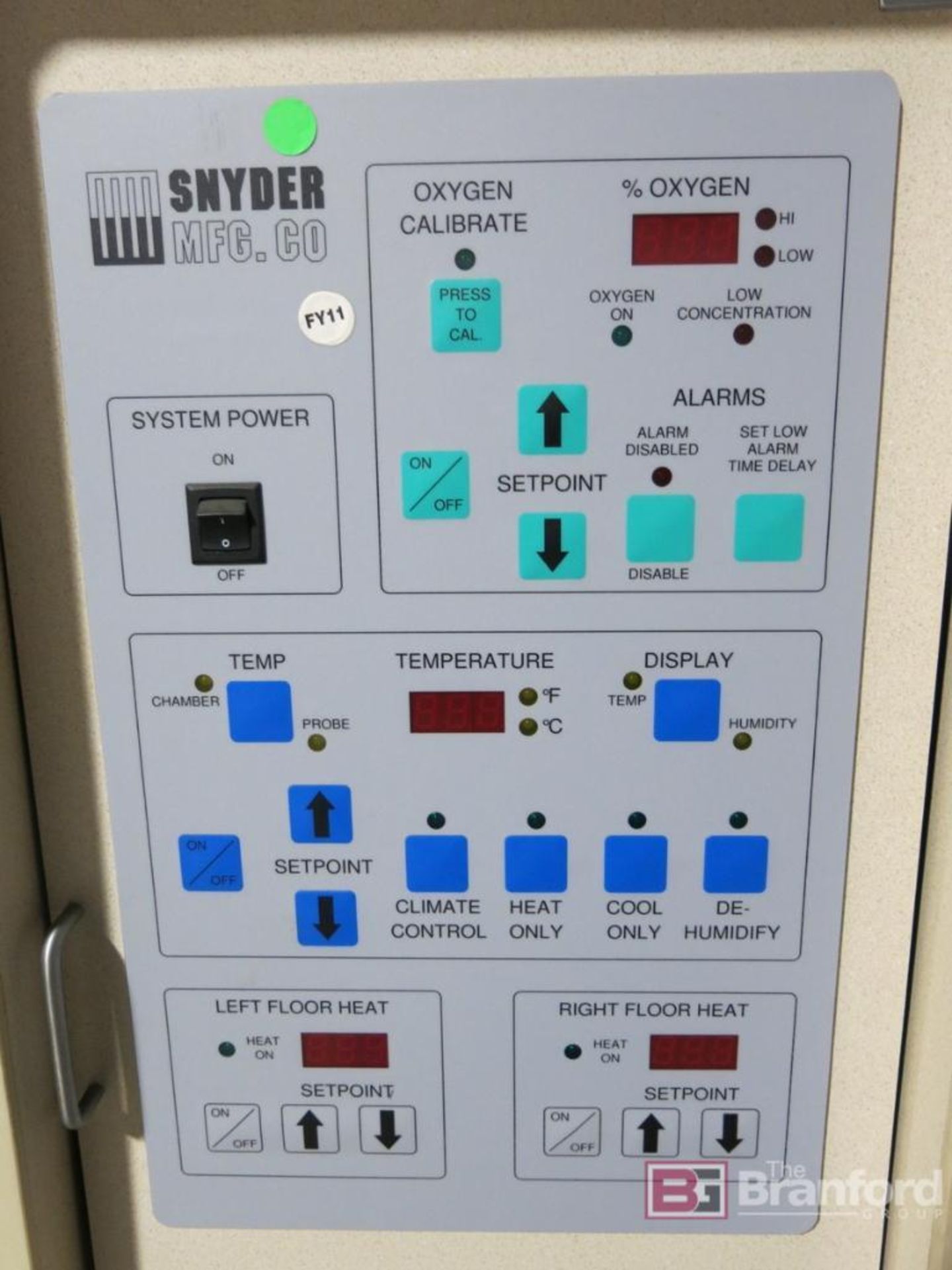 Snyder Mfg Small Animal Intensive Care Incubation System - Image 5 of 5