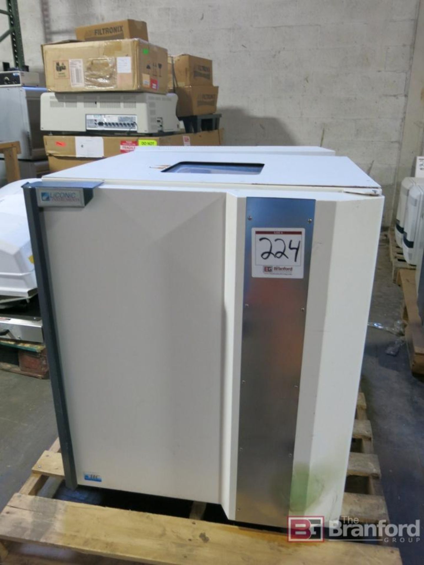 Liconic Instruments Store X STR 240 Automated Microplate Incubator