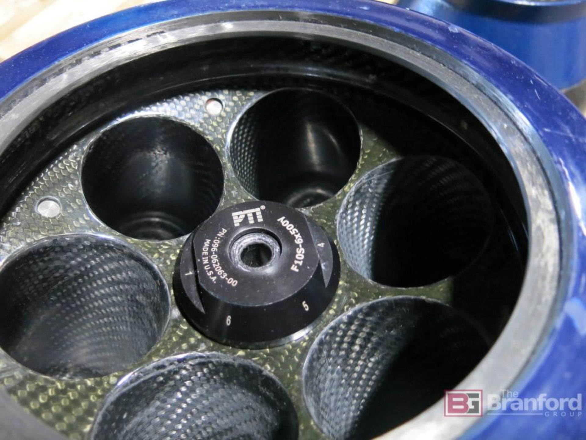 FiberLite F10 x500Y Fiberglass Fixed Angle Rotor, 10,000-RPM, 6 x 500ml - Image 3 of 3