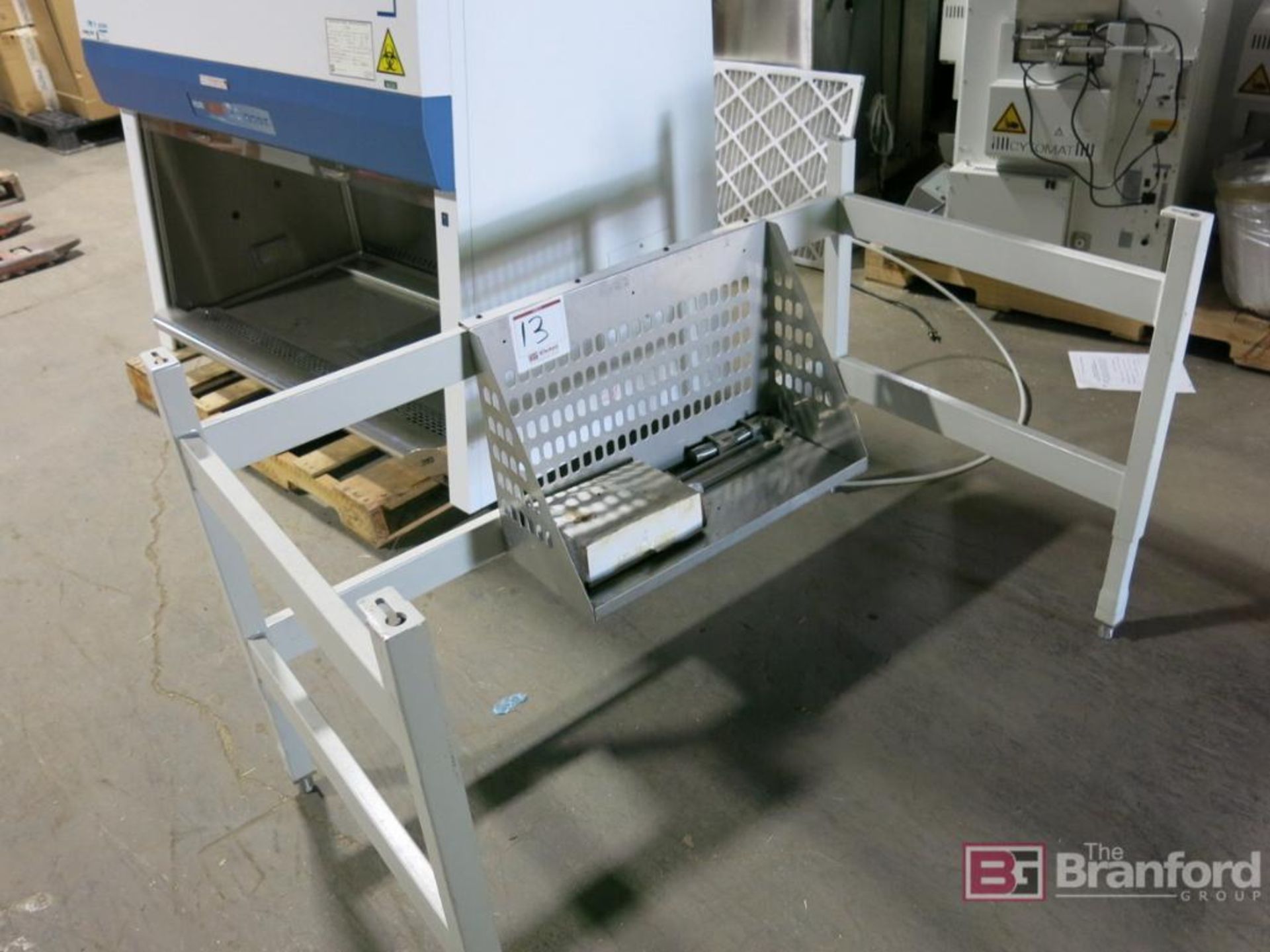 Esco Class II Type A2 4' Free Standing Environmental Hood - Image 4 of 5