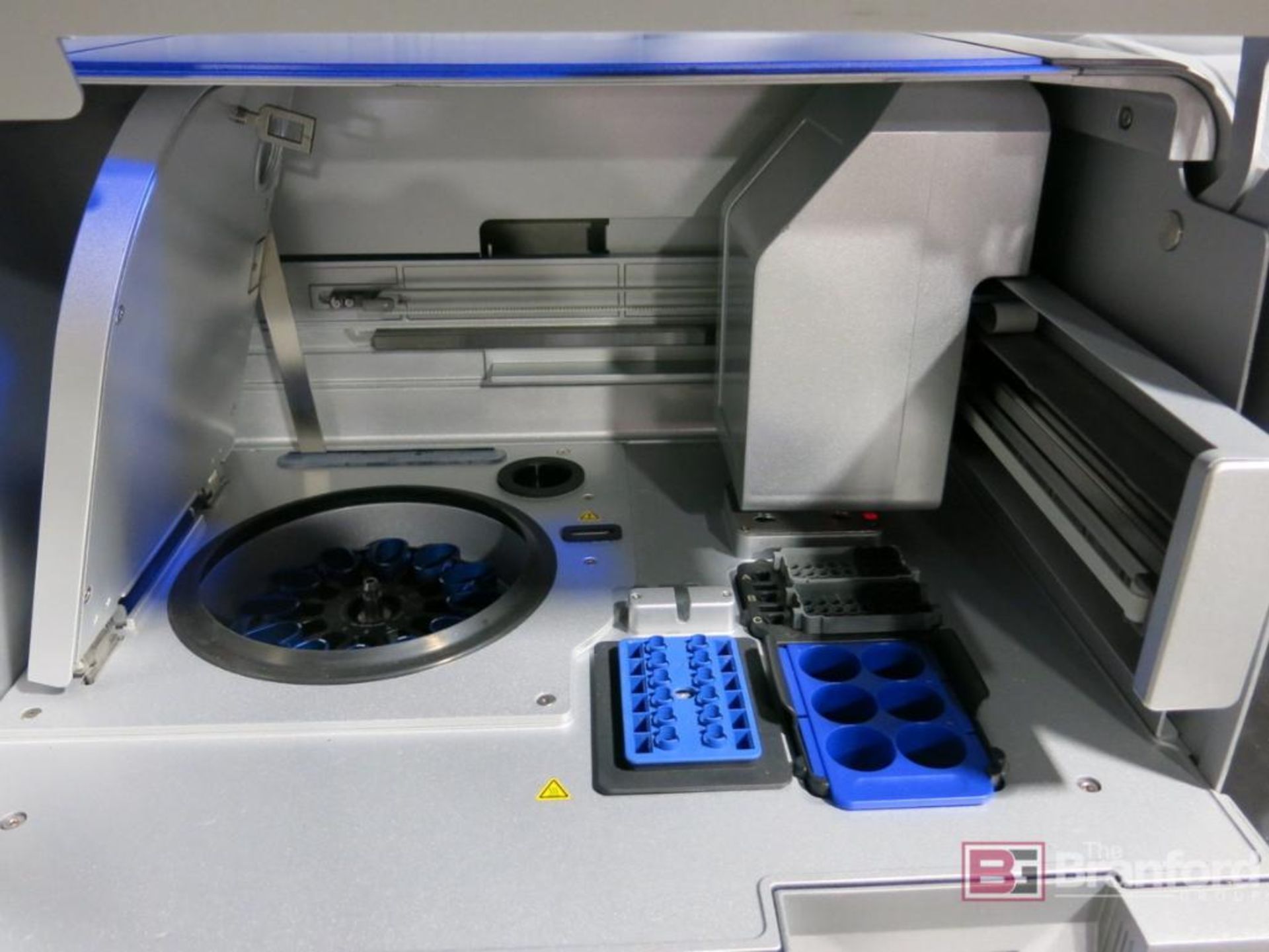 Qiagen Model QIACUBE Automatic Mucleic Acid & Protein Verification System - Image 4 of 10