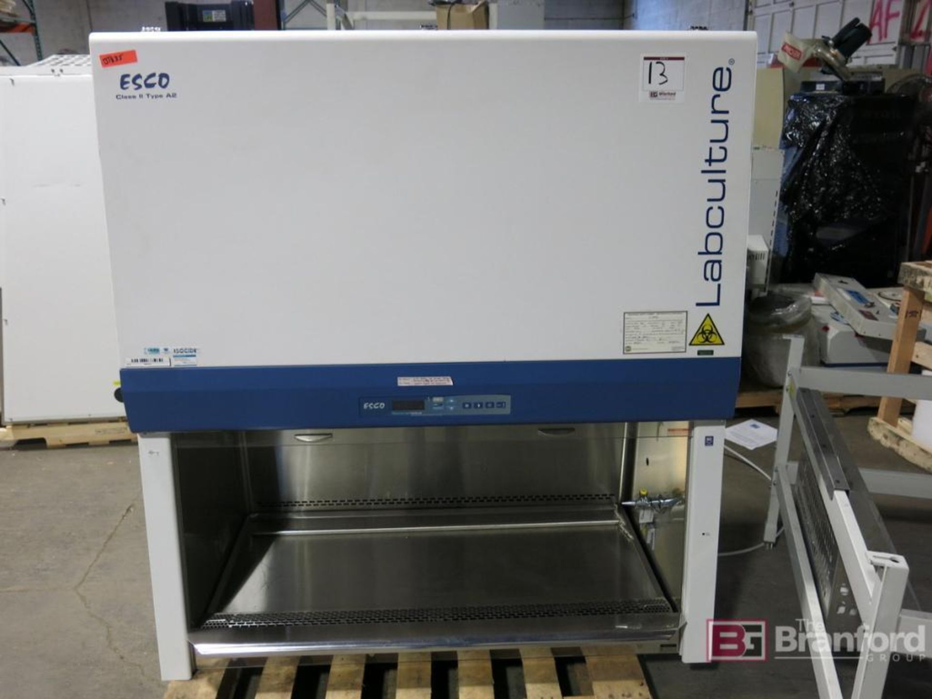 Esco Class II Type A2 4' Free Standing Environmental Hood