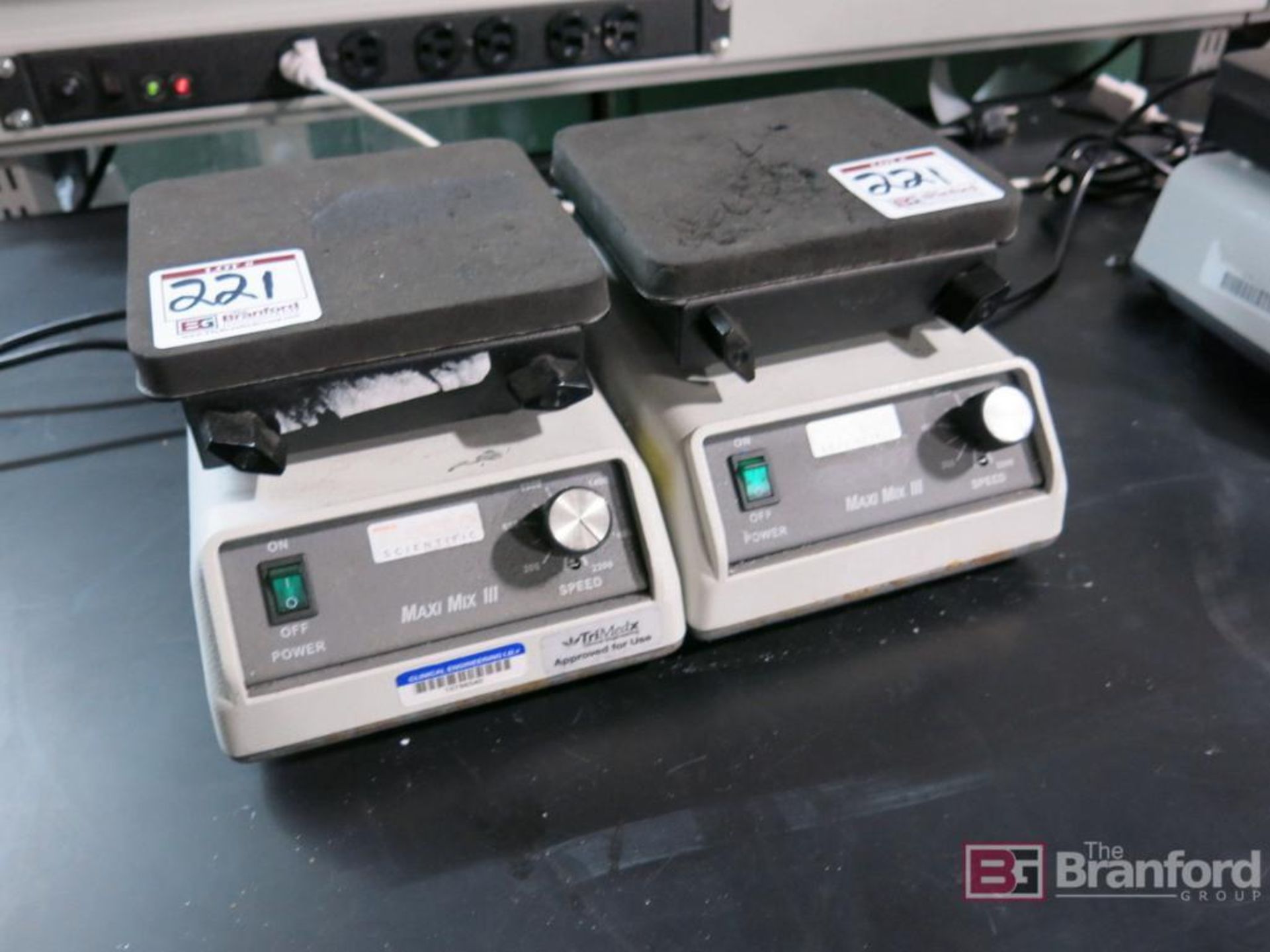 (2) Thermo Scientific Maxi Mix 3 Vortex Mixers - Image 4 of 4