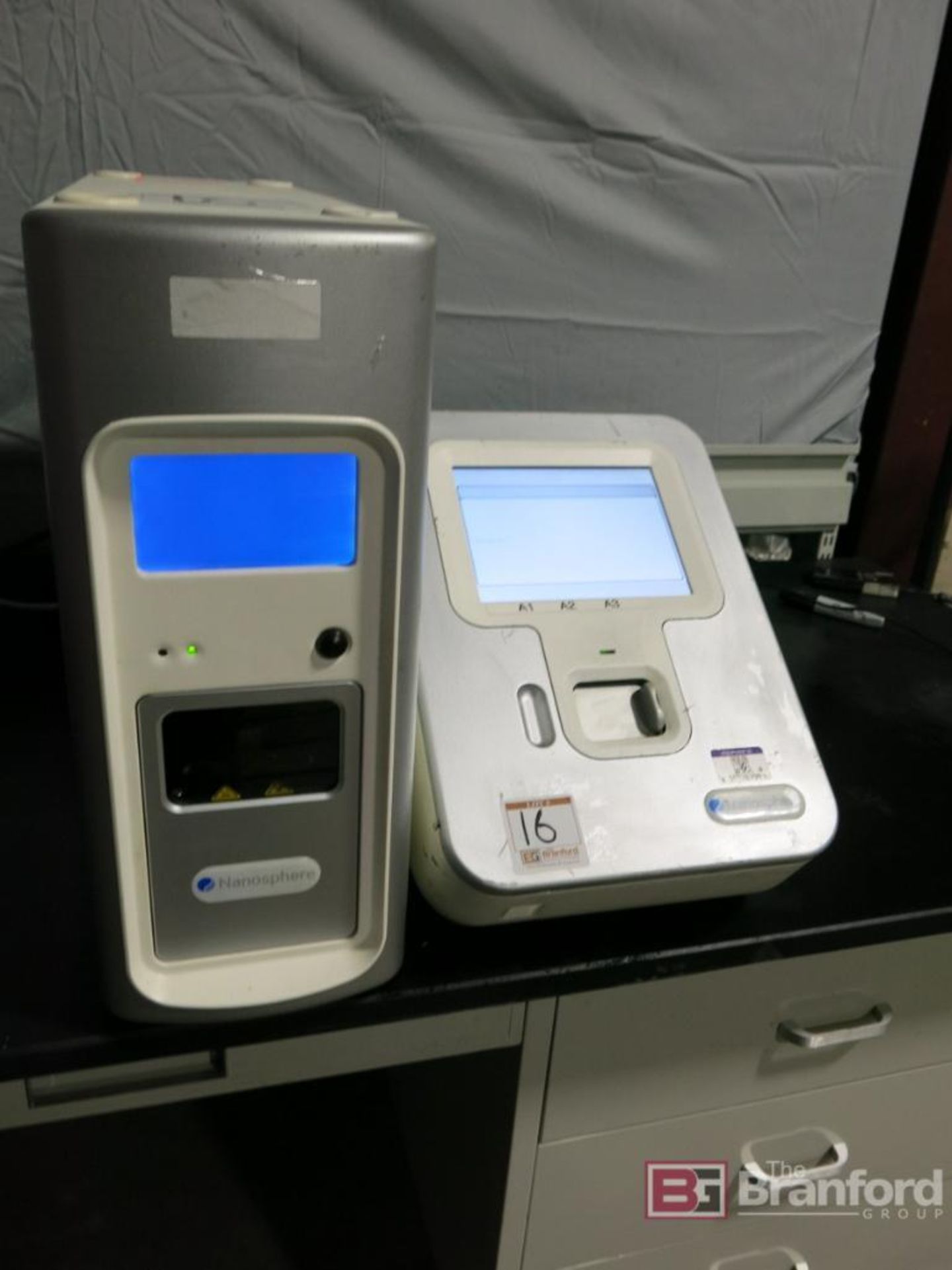 Nanosphere Verigene Processor and Reader - Image 2 of 6