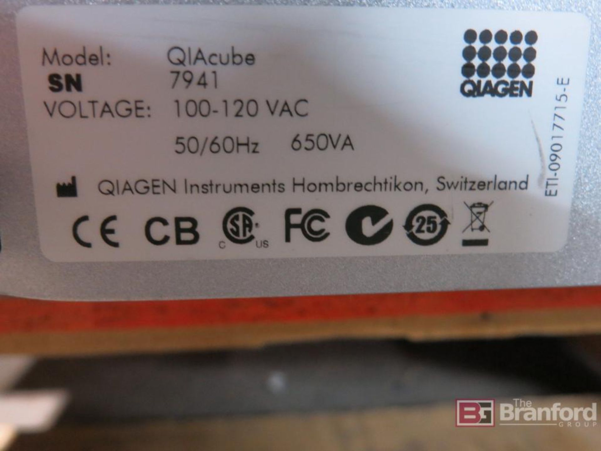Qiagen Model QIACUBE Automatic Mucleic Acid & Protein Verification System - Image 5 of 10