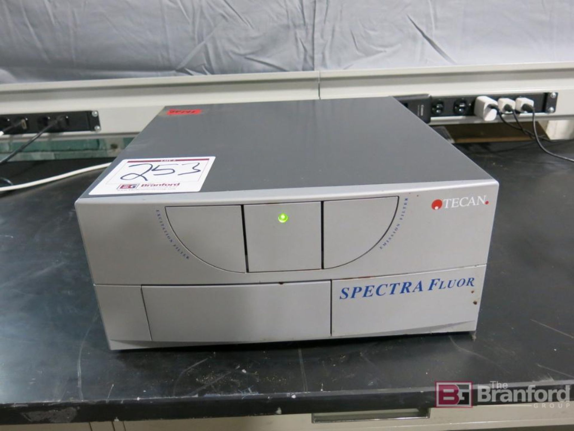 Tecan SpectraFluor Microplate Reader