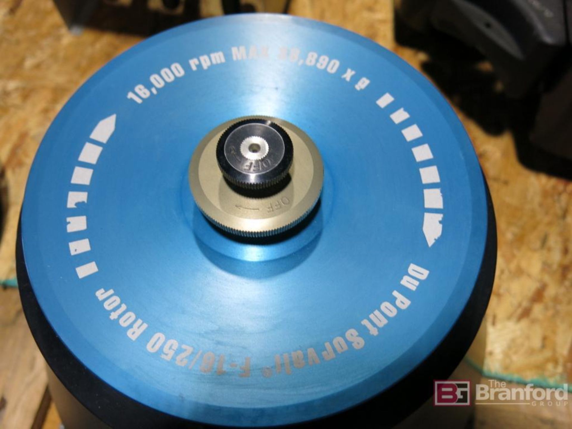 Dupont Sorvall F16/250 16,000-RPM 6 x 250ml Fixed Angle Rotor - Image 4 of 4