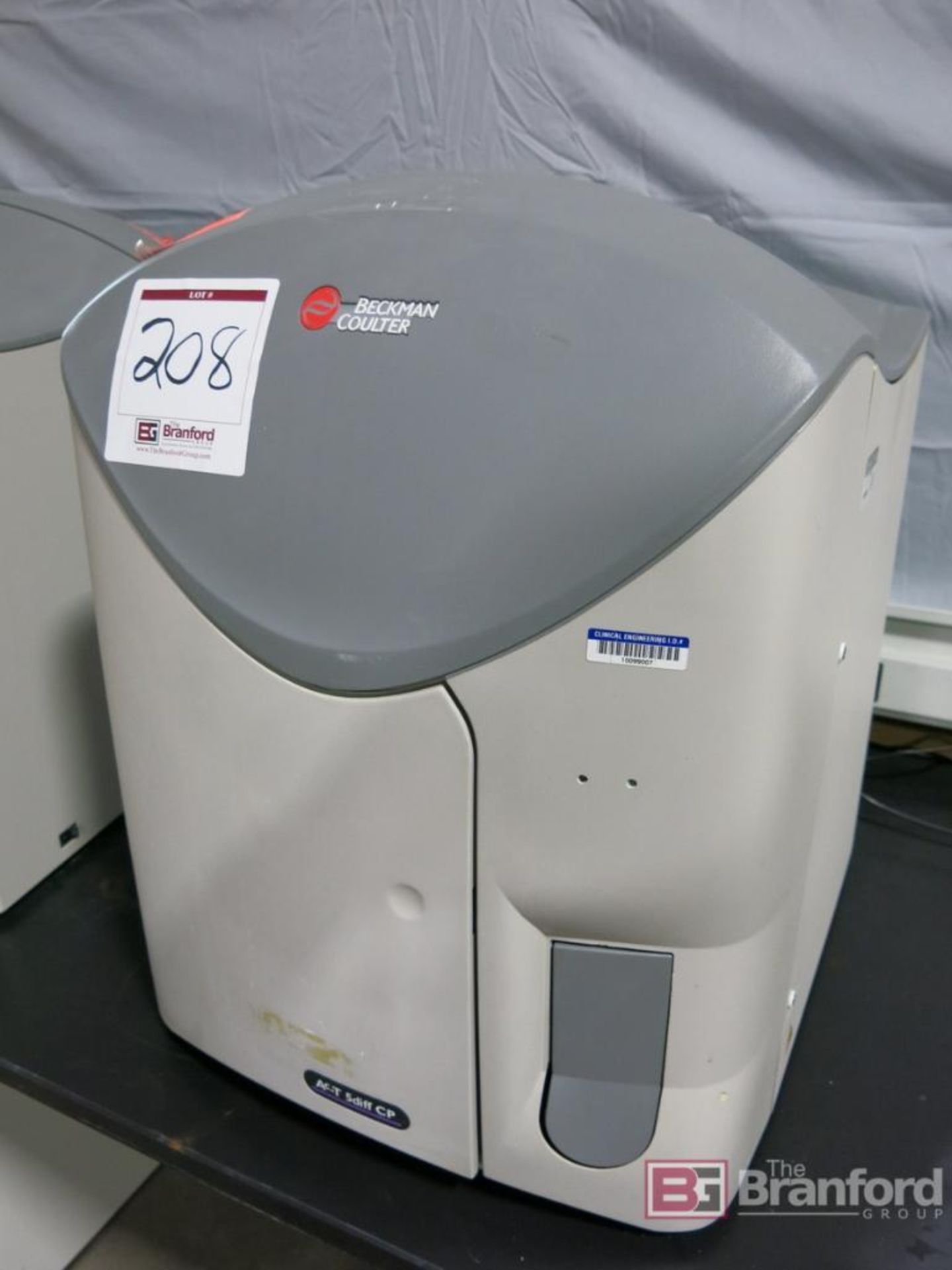 Beckman Coulter AC-T 5 Diff CP Hematology Analyzer - Image 2 of 8