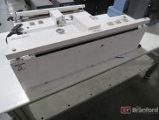 AmeriVacS CAVN-30 Self-Contained Retractable Nozzle Vacuum Sealer