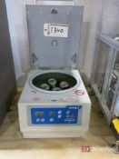 VWR Symphony 4417 Benchtop Centrifuge