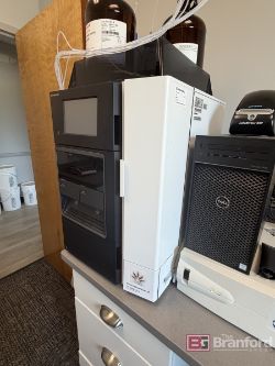 Shimadzu LC-2030C Plus