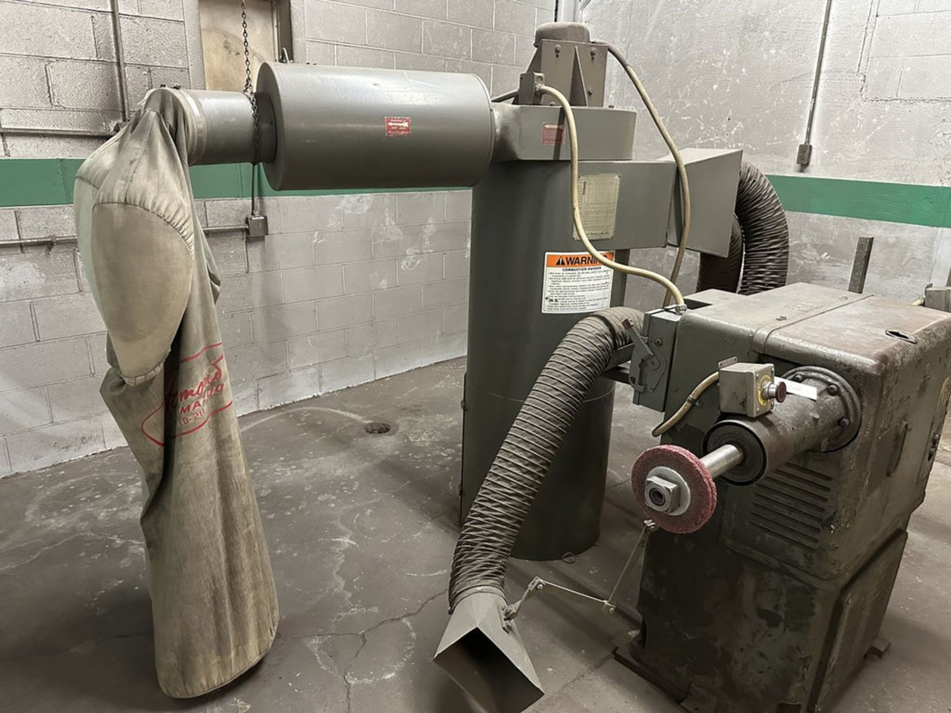Hammond DK-6-B 1200 CFM Dual Inlet Dust Collector. Brand: Hammond ...