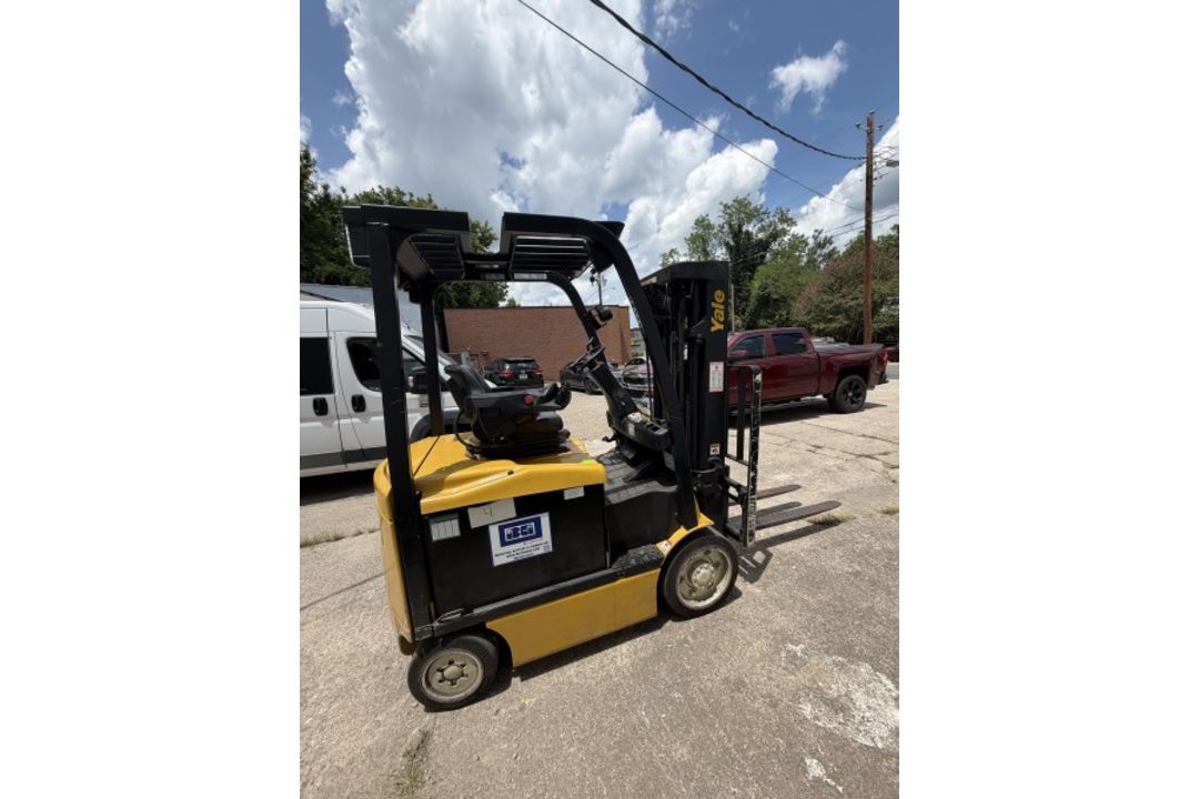 Yale Forklift with 5,615 Hours M: ERC050VGN48TE085 - Image 9 of 21