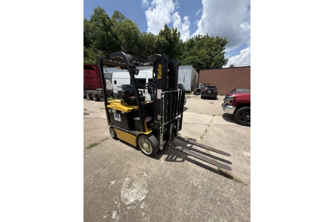 Yale Forklift with 5,615 Hours M: ERC050VGN48TE085 - Image 5 of 21