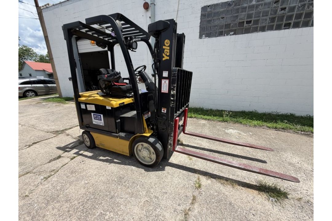 Yale Forklift with 6,234 Hours M: ECR050VGN48TE085 - Image 7 of 20