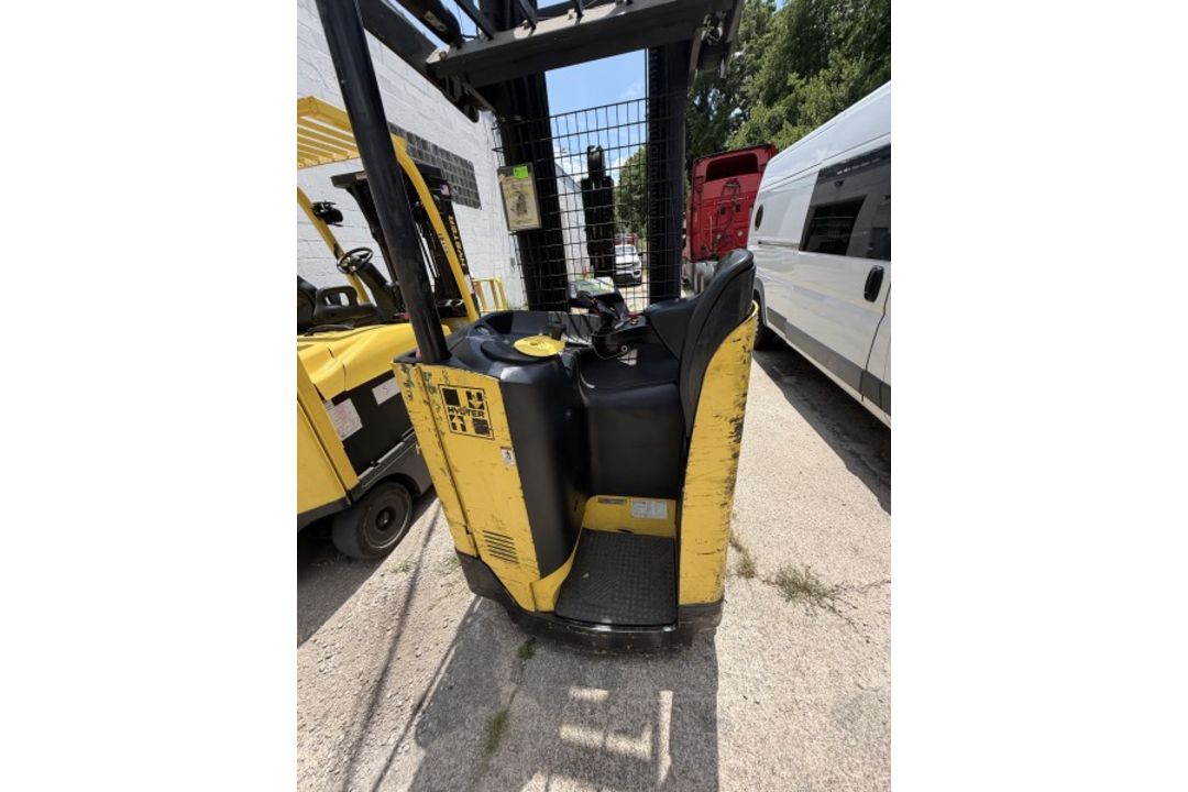 Hyster Lift Truck with 12,265 Hours M: N45ZR-16.5E - Image 3 of 24