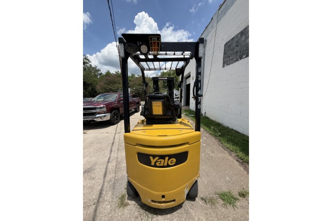 Yale Forklift with 5,615 Hours M: ERC050VGN48TE085 - Image 11 of 21