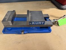 Kurt Machinist Vise D675 Anglock Vise