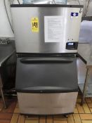 Manitowac Model IY0454A-161 Ice Maker w/400Lb. Cap Ice Bin, Digital Controls s/n 1101067813