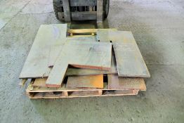 Lot - 1" Steel Plate, 1-1/2" Steel Plate and Wire Mesh on (9) Pallets