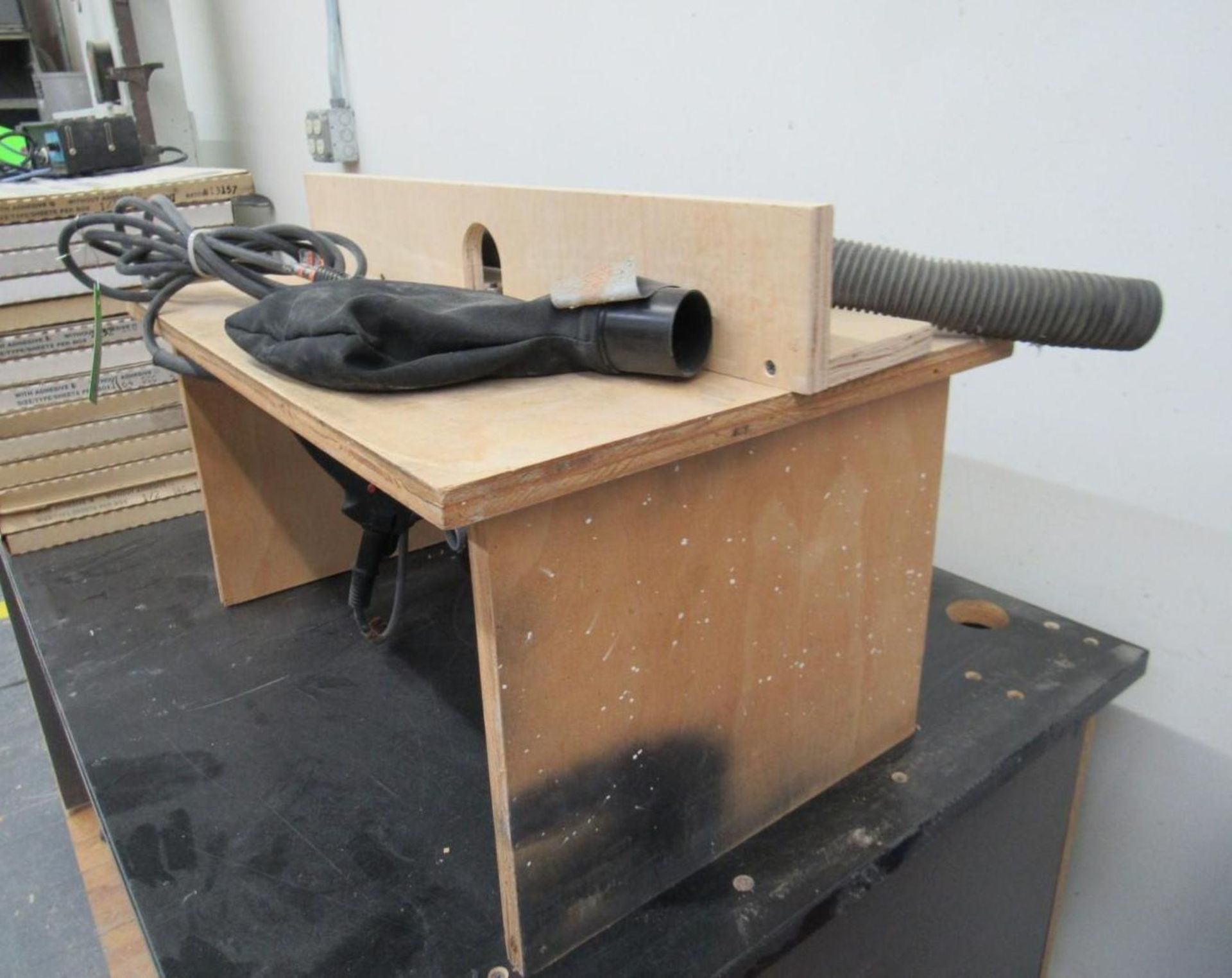 Porter Cable Router in Shop Made Stand -type 8, s/n 994977 2013 24-49 ...