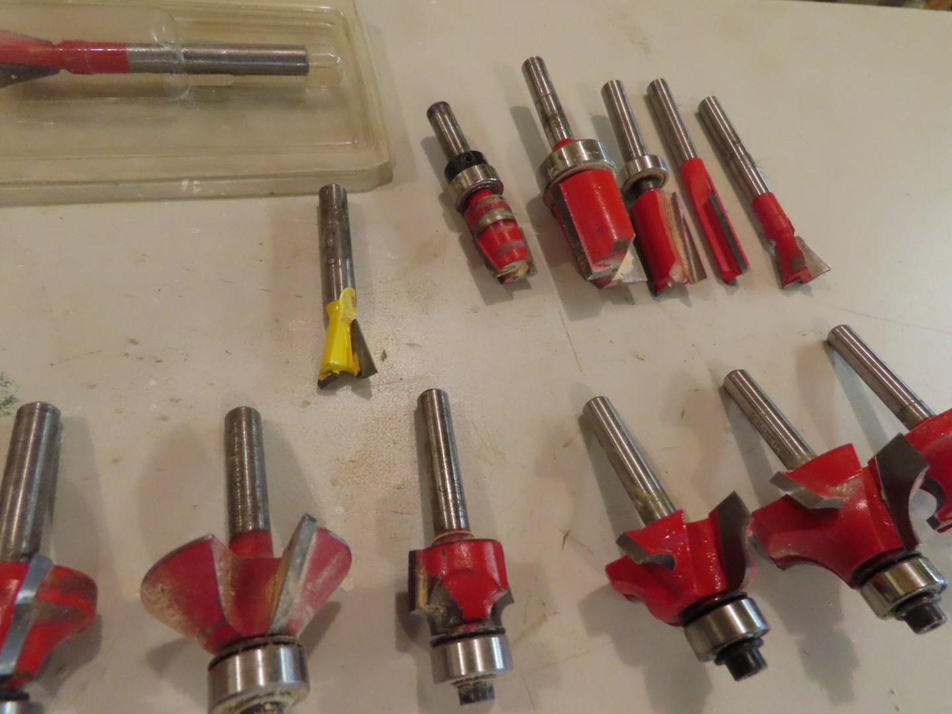 (16) 1/4" Shank Router Bits - Image 5 of 5