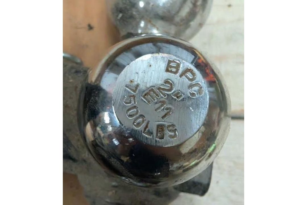 (4) Receiver Hitches - Image 21 of 23