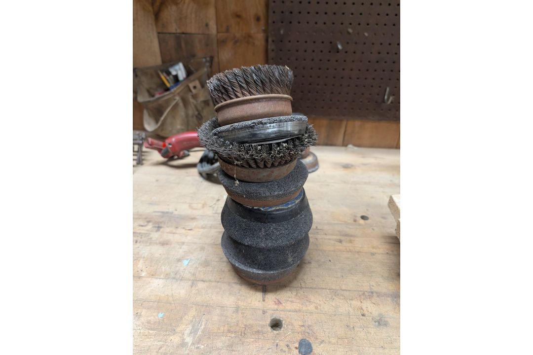 Milwaukee Heavy Duty Angle Grinder/Sander - Image 6 of 11