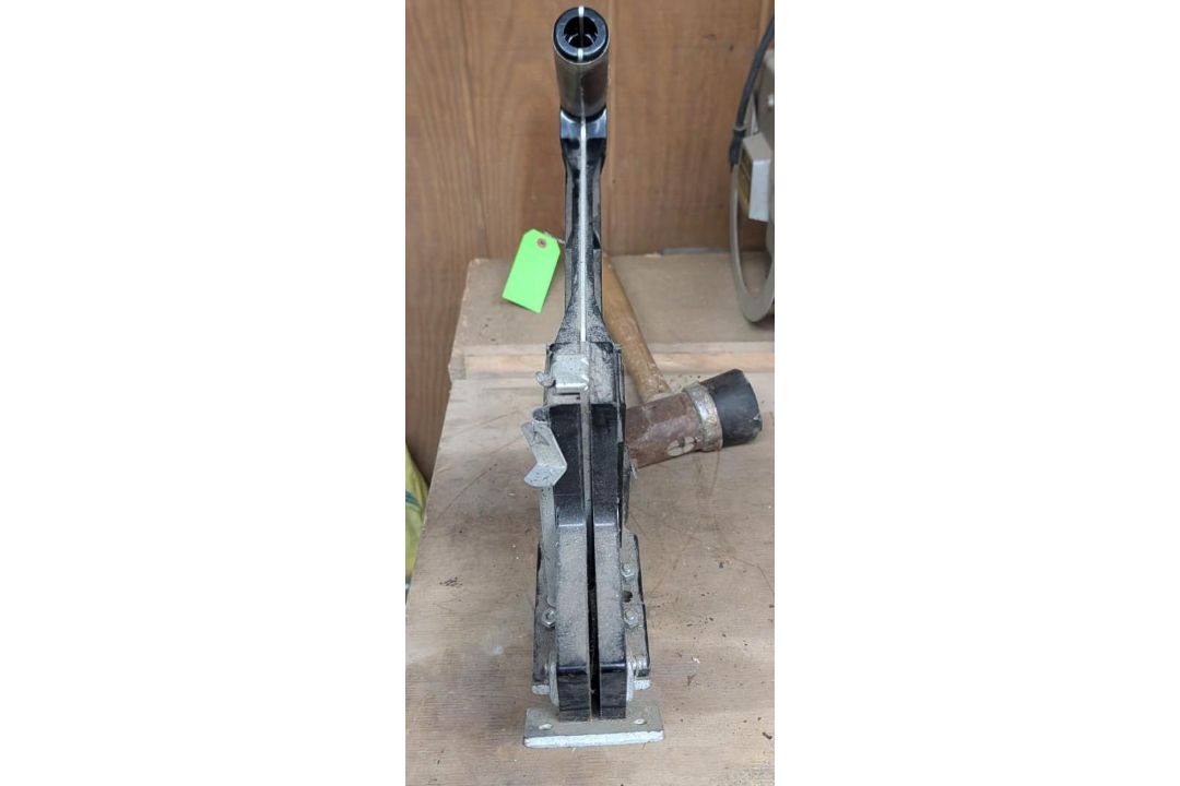 Powernail Flooring Nailer - Image 5 of 9