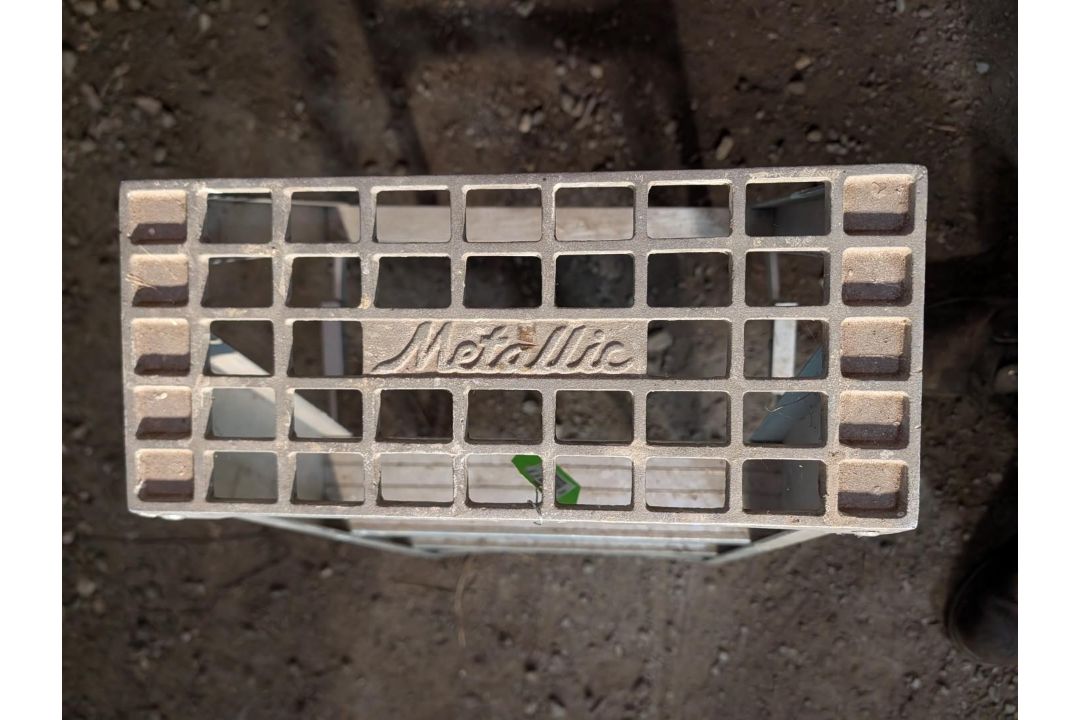 3' Metalite Aluminum Step Ladder - Image 4 of 4