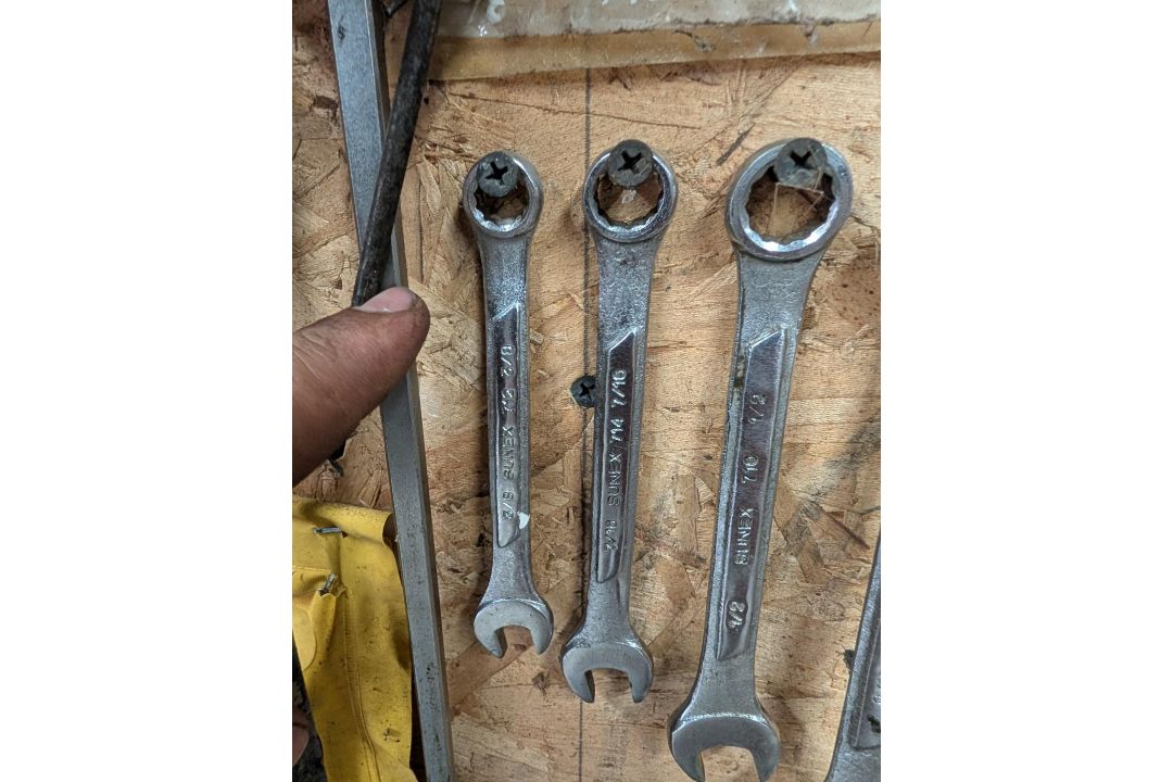 SAE and Metric Combination Wrenches - Image 3 of 4