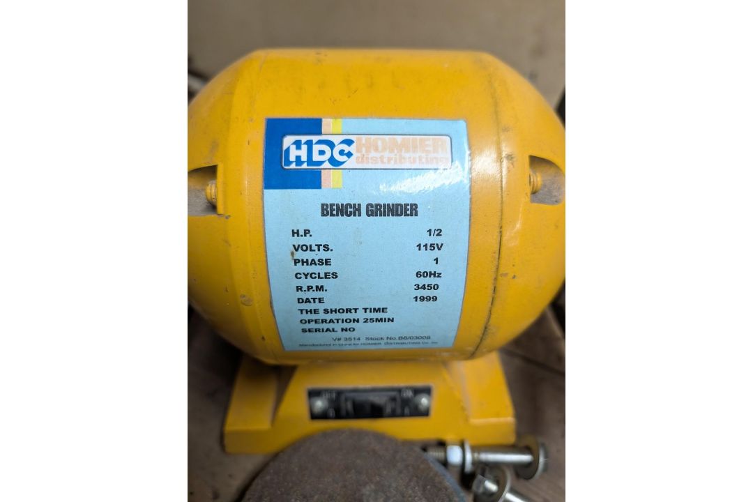 HDC 6" Bench Grinder - Image 2 of 4